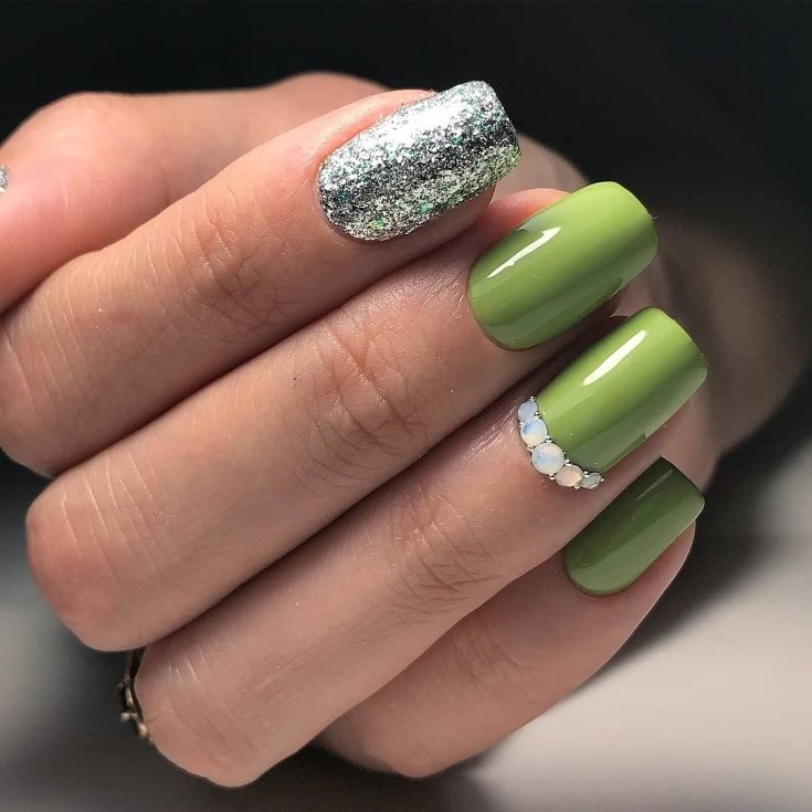 Ногти Зеленые С Блестками Дизайн Фото