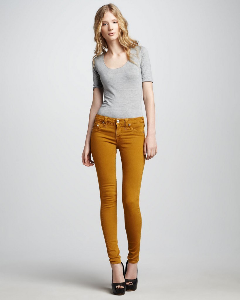 Горчичные джинсы. Горчичные джинсы женские. Джинсы горчичного цвета. Песочные джинсы женские. Горчичные скинни джинсы.