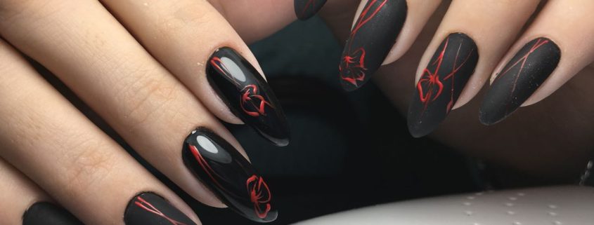 черные нарощенные ногти дизайн