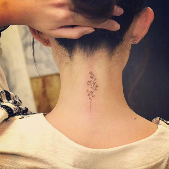 Татуировки Для Девушек На Шее Сзади Фото