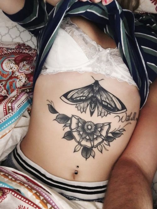Татуировка в виде бабочки играет определенную роль в жизни представительниц...