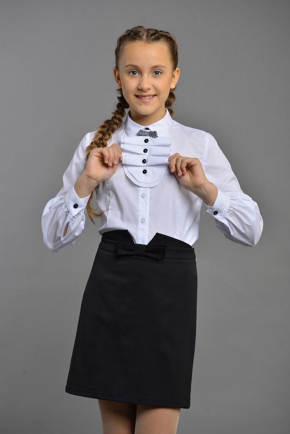 Форма блузка. Юбка Школьная для подростков. Школьная юбка для девочки. Школьная блузка. Школьная форма юбка и блузка.