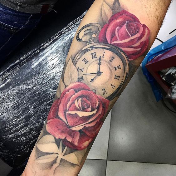 Татуировка часы, время