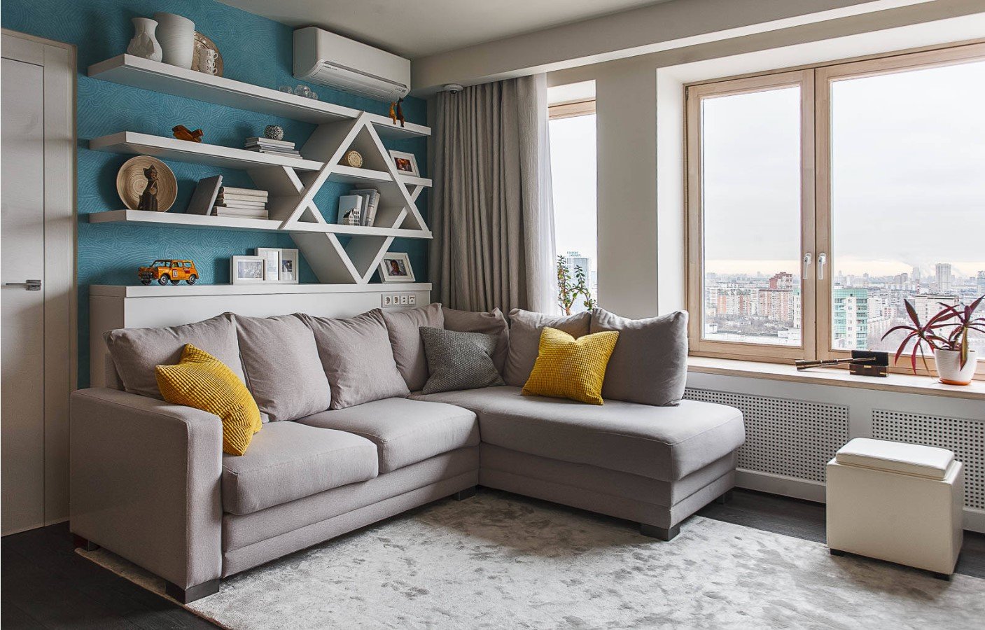 Угловой диван в интерьере гостиной: 100 фото идей дизайна