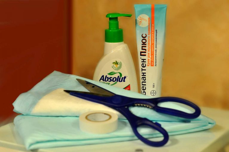 Уход за татуировкой в первые дни: правила и советы