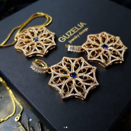 Что подарить дочери: лучшие идеи подарков на разные случаи