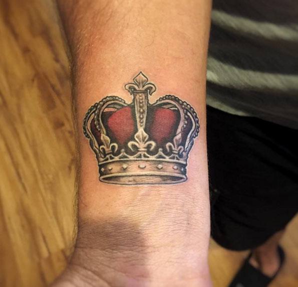 Тату корона: значение, эскизы, 64 фото татуировки. Что означает тату корона