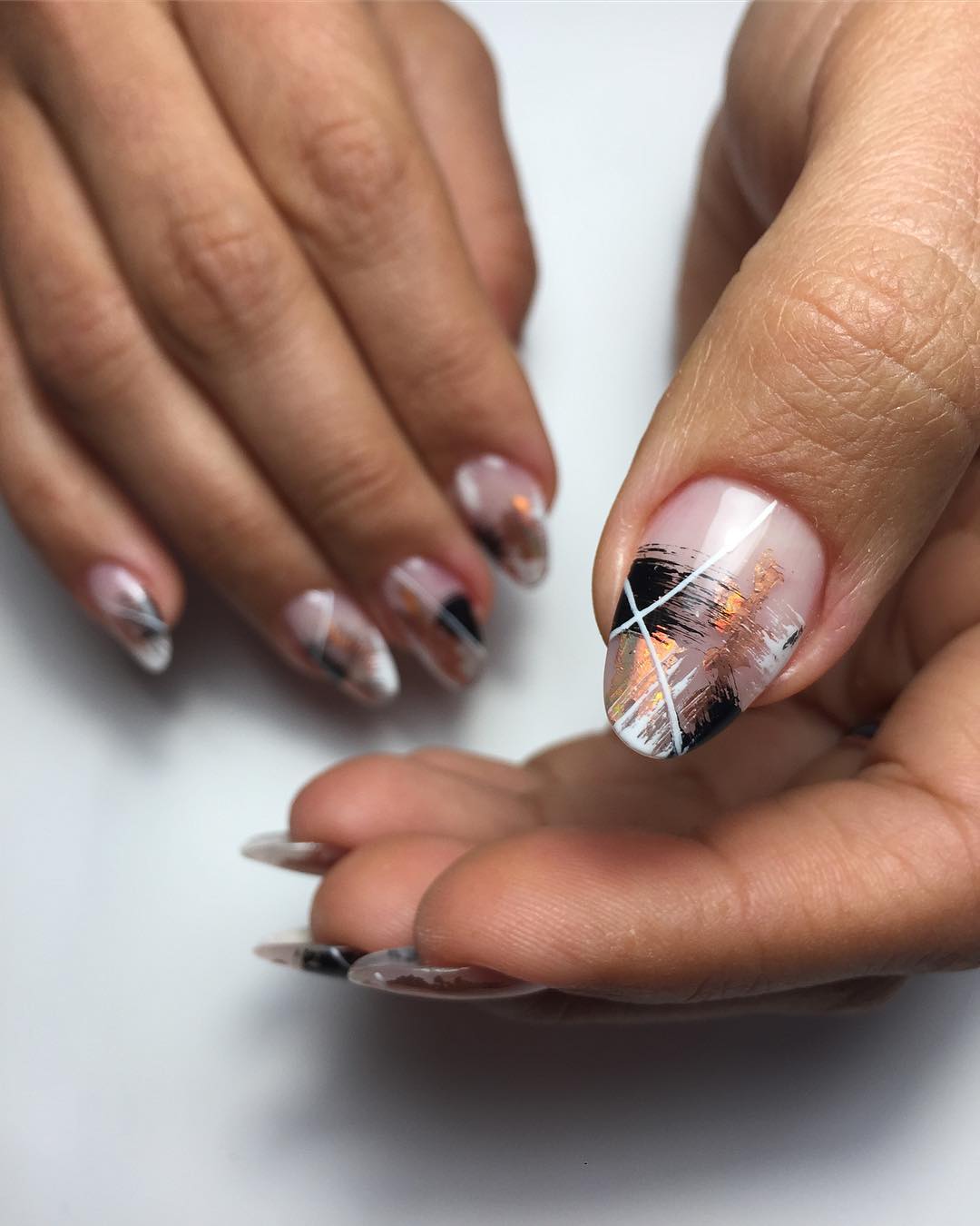Ногти миндаль 2022 [60  фото] — дизайн миндальной формы ногтей
