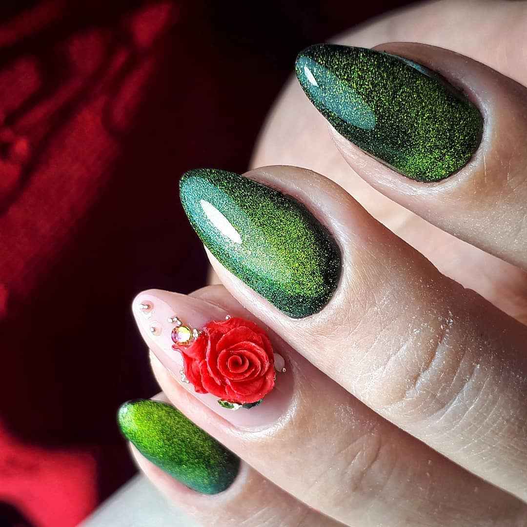 Красно зеленые ногти