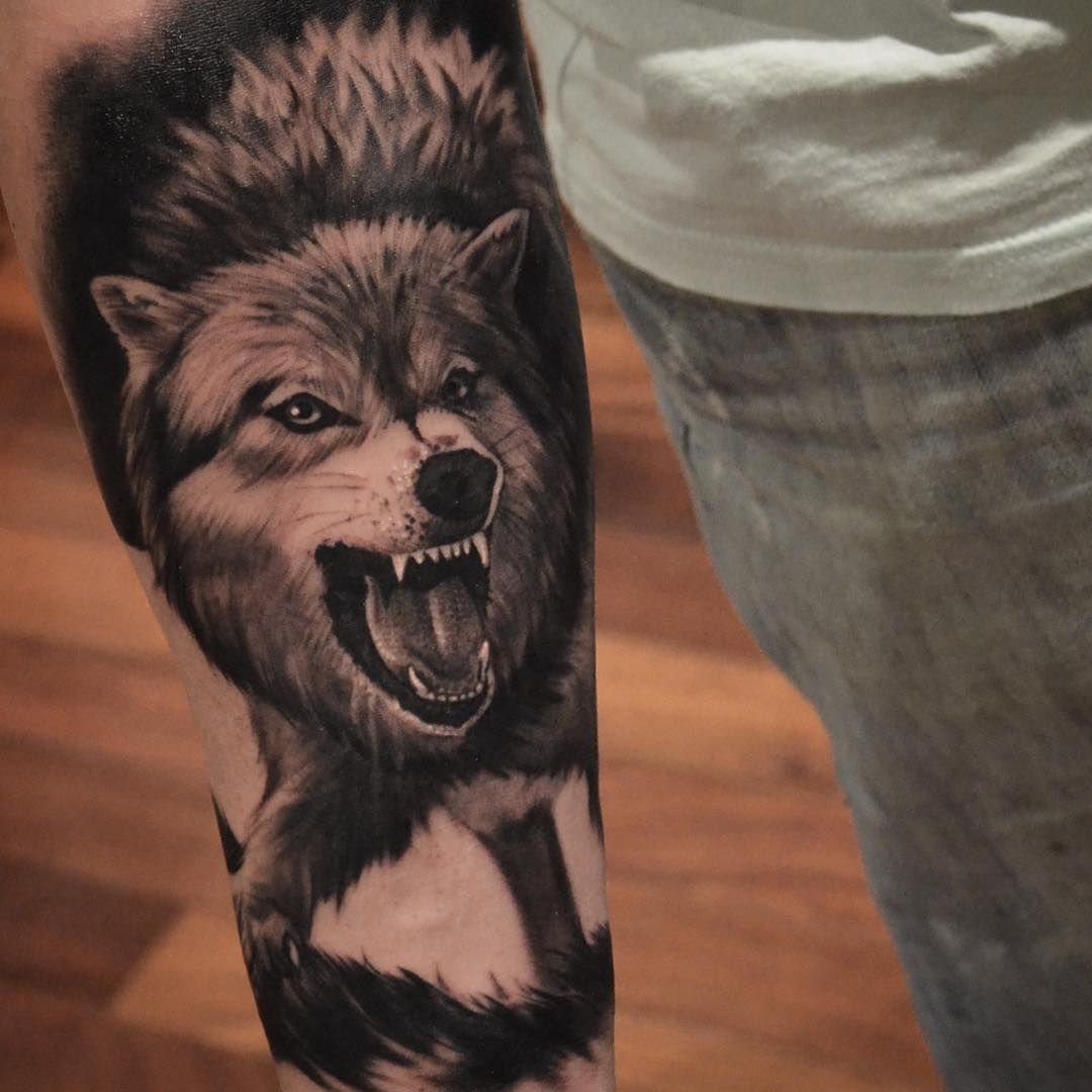 Татуировка волки Соскалом