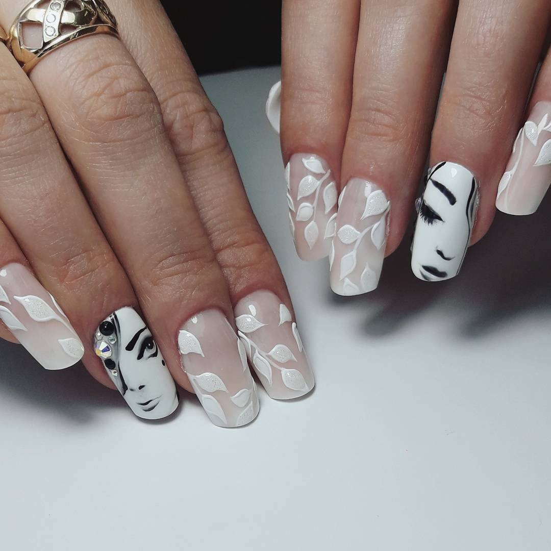 Дизайн белых ногтей с рисунком. Красивые ветллые ногти. Красивые белые ногти. Белый модный маникюр. Маникюр белый необычный.