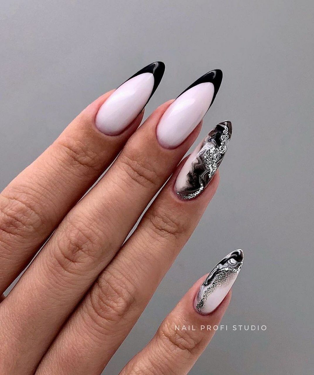 черно белые дизайны для ногтей